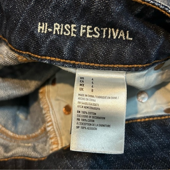 American Eagle Outfitters Blue Jean Shorts Frayed Hem Size 4 - Picture 6 of 6